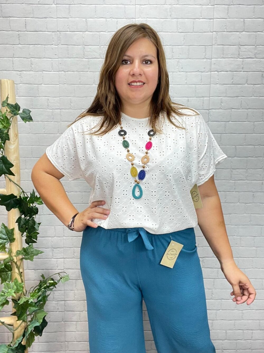Blusa Bora T-36/50 Dibujo Troquelado - Imagen 2