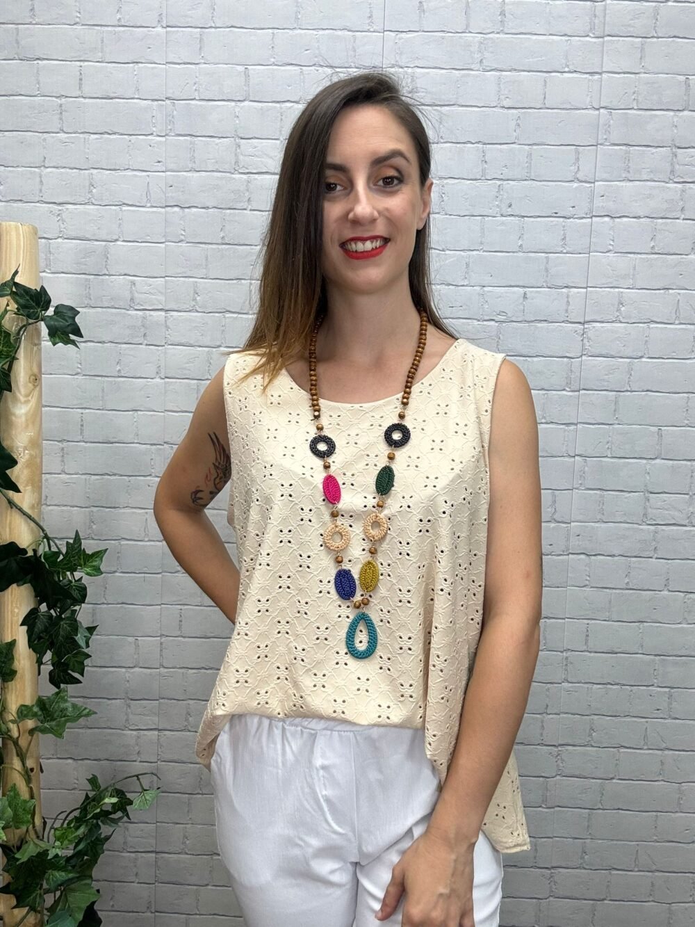 Blusa Chesna T-36/50 Dibujo Troquelado