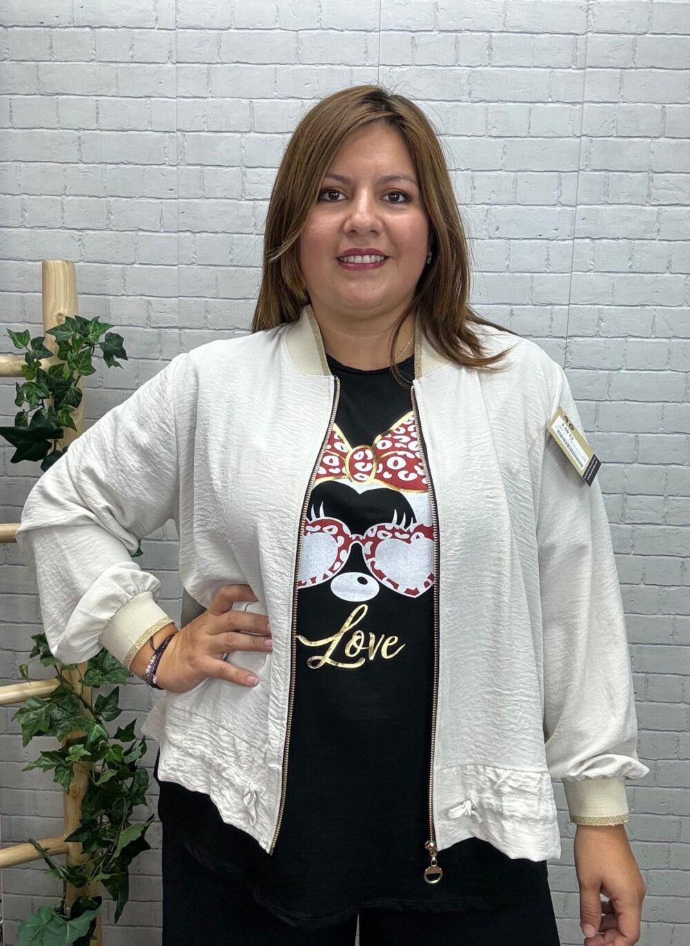 Bomber Silvana Con Toques Dorados T-44/52