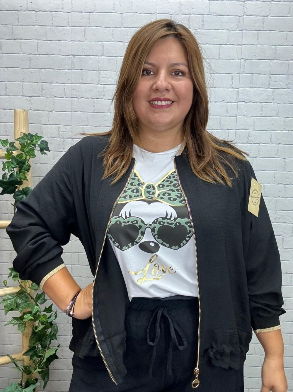 Bomber Silvana Con Toques Dorados T-44/52