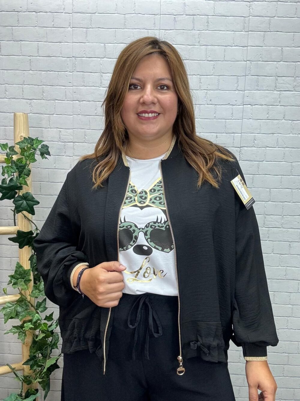 Bomber Silvana Con Toques Dorados T-44/52