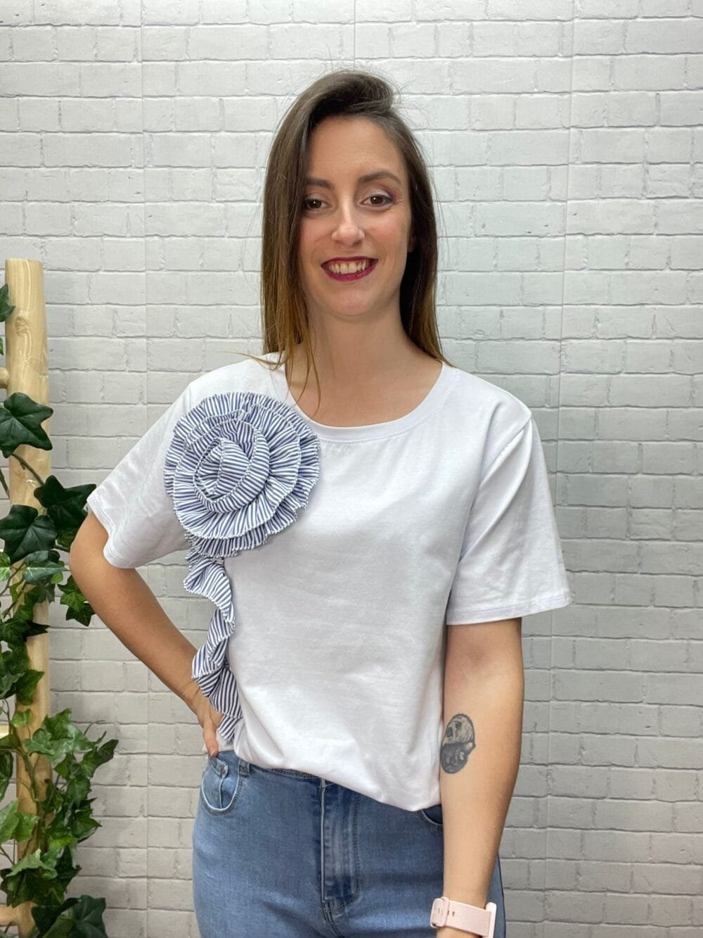 Camiseta Irina T-36/44 Con Flor