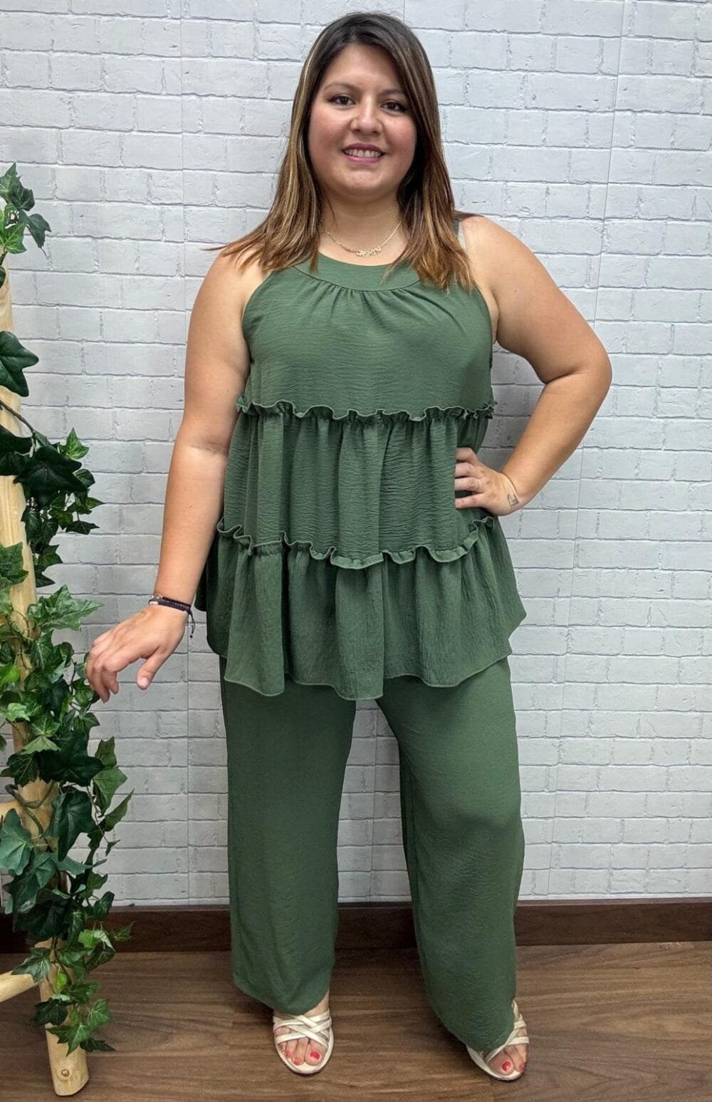 Conjunto Bárbara T-46/50 Con Volantes - Imagen 2