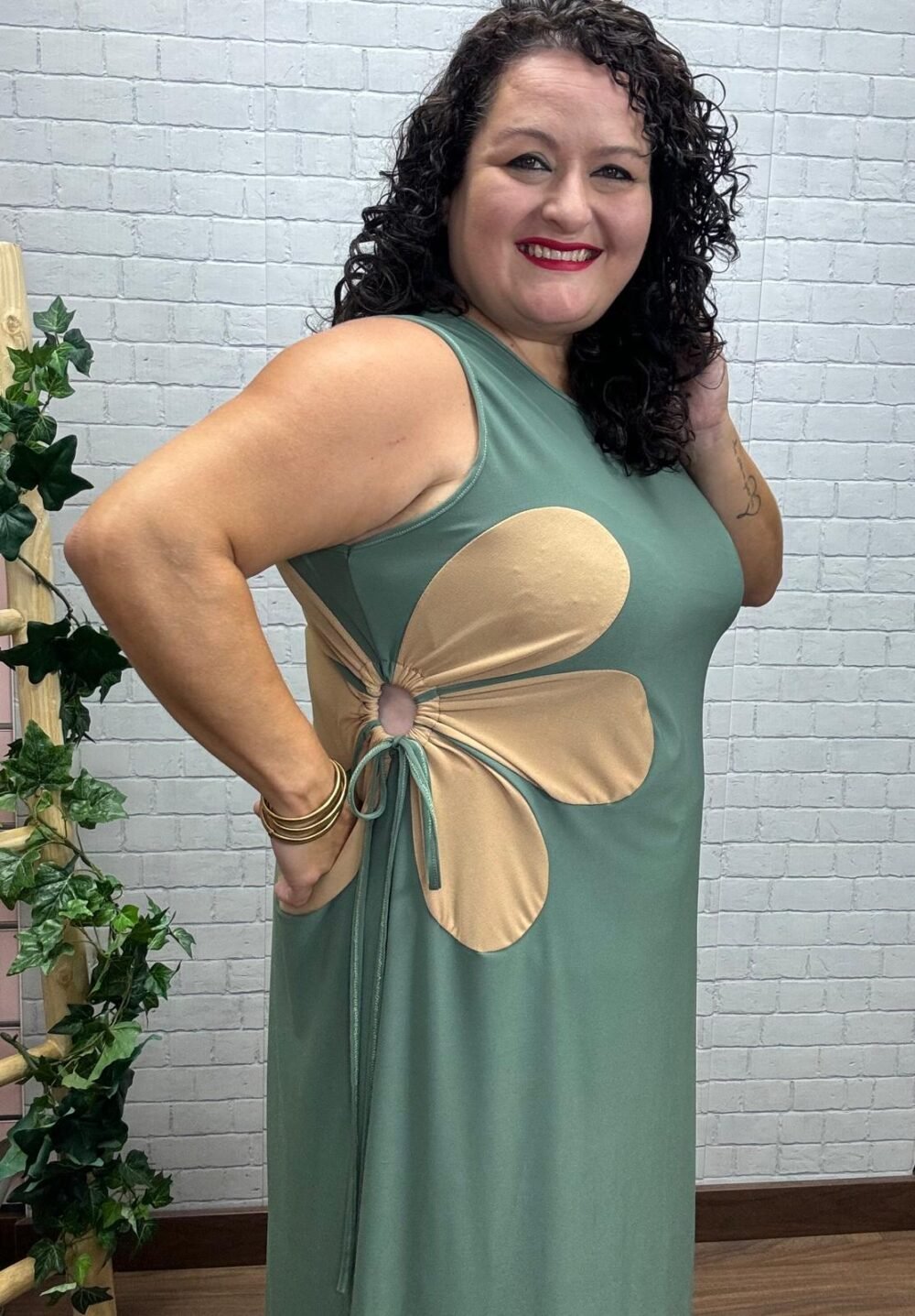 Vestido Ruby T-46/54 Con Flor - Imagen 12