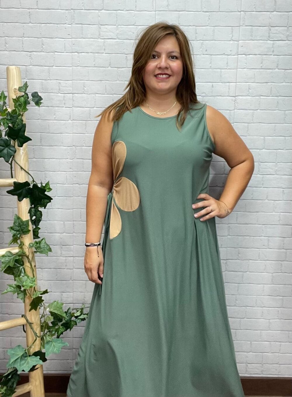 Vestido Ruby T-46/54 Con Flor - Imagen 9