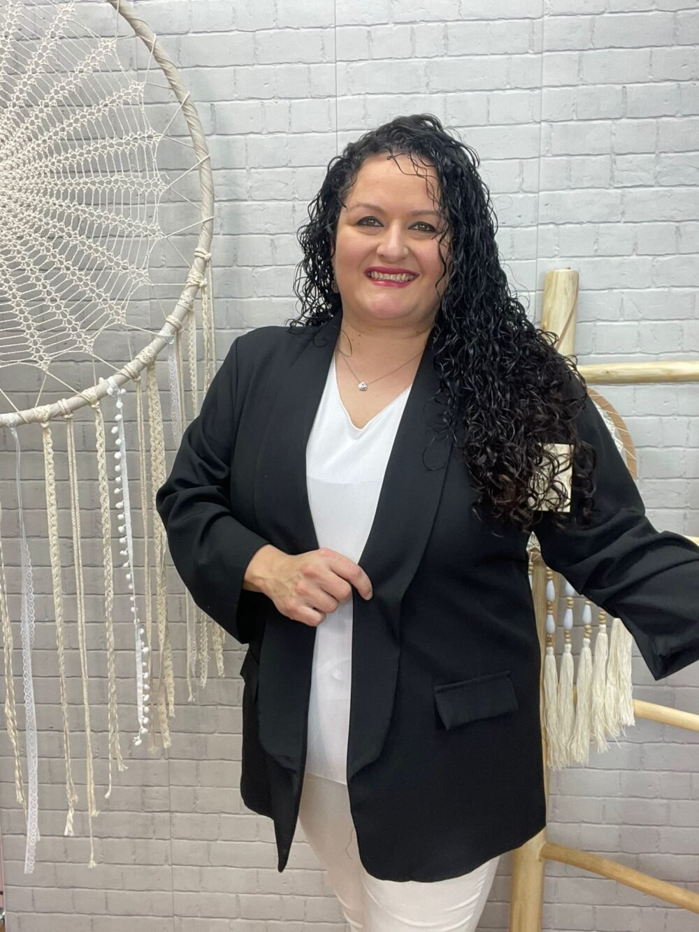 Americana Curvy Bea t-46/52 manga drapeada, forro y hombrera - Imagen 2