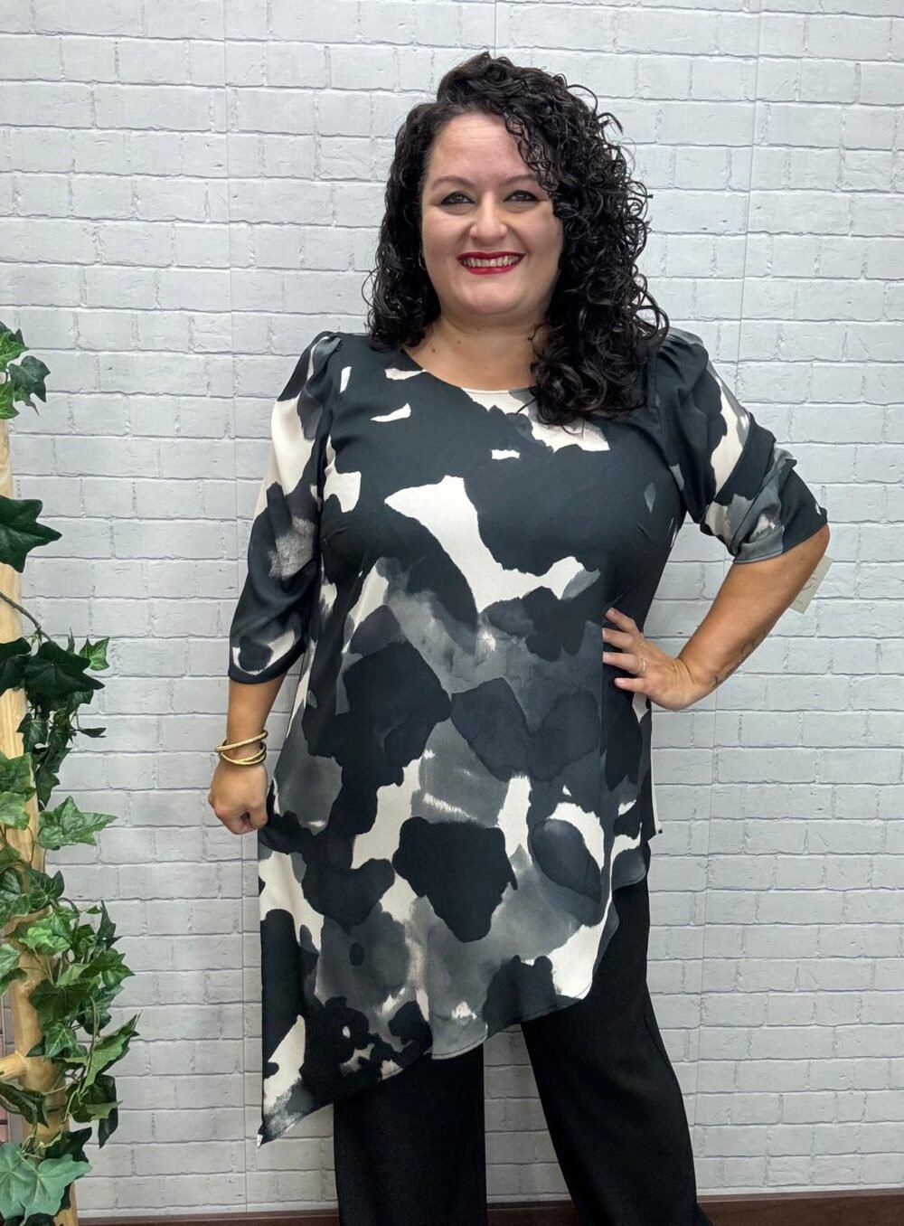 Blusa casaca Pandora Negra T-44/54 Asimétrica