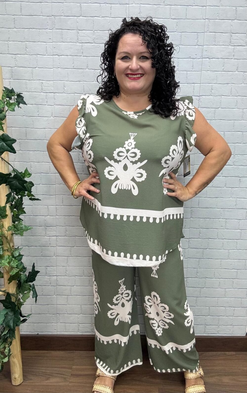 Conjunto Judith T-46/52 Estampado - Imagen 9