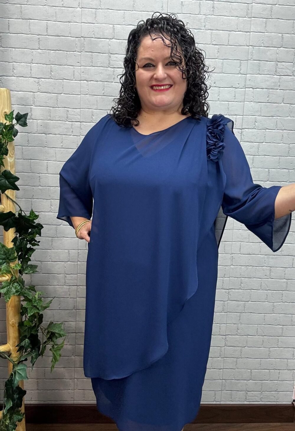 Vestido Elois marinoT-46/56 Capeado