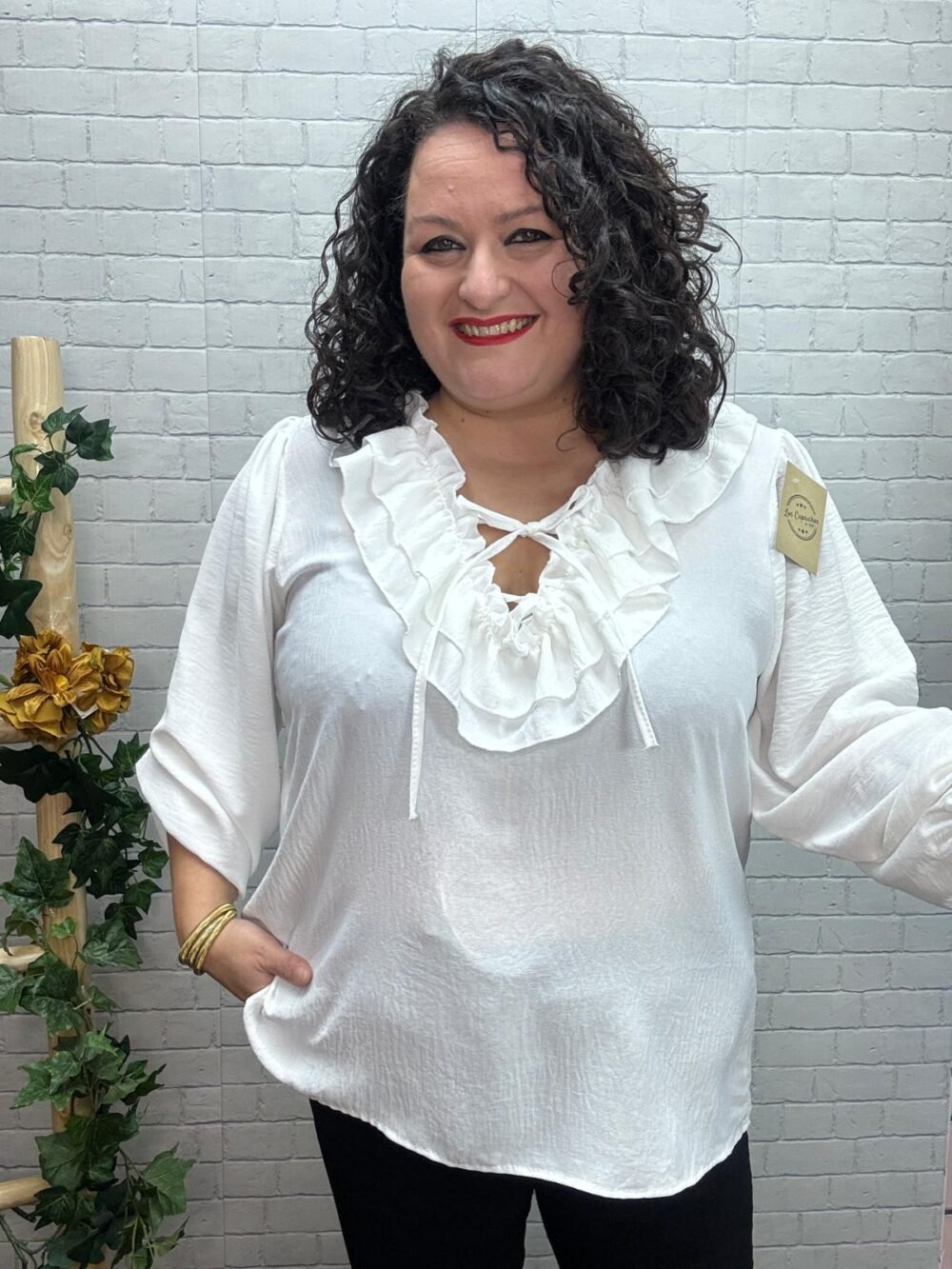 Blusa Lara T-46/52 Con Volantes