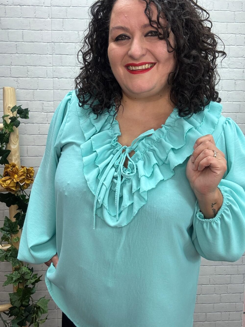 Blusa Lara T-46/52 Con Volantes