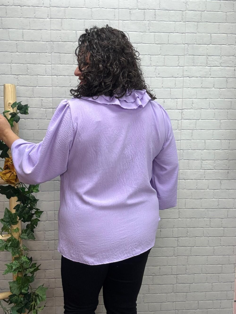 Blusa Lara T-46/52 Con Volantes