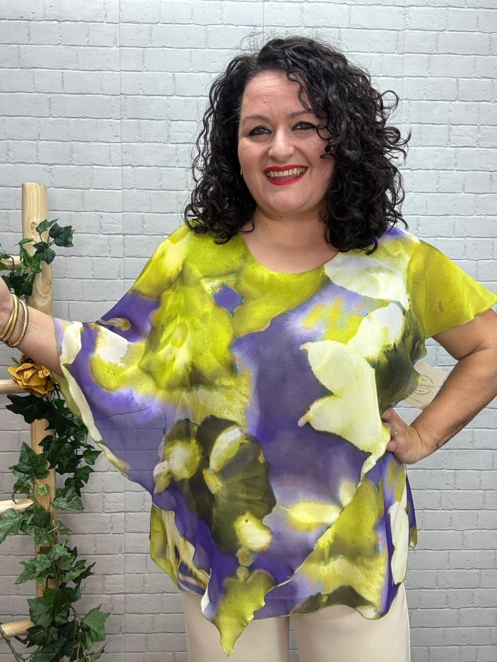 Blusa capas Mara T-M/3XL Estampada