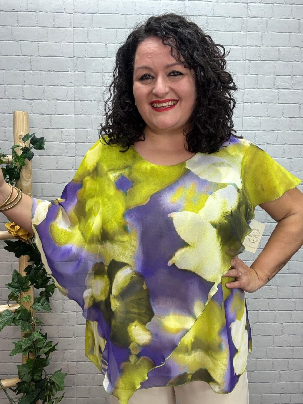 Blusa capas Mara T-M/3XL Estampada