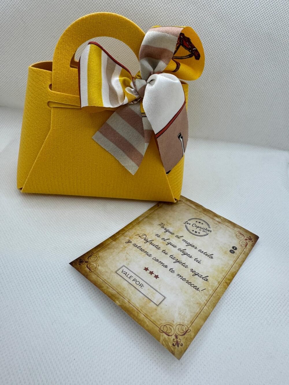 Tarjeta Regalo amarillo