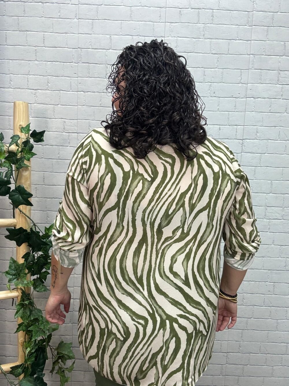 Blusa Elie T-44/52 Animal Print - Imagen 7
