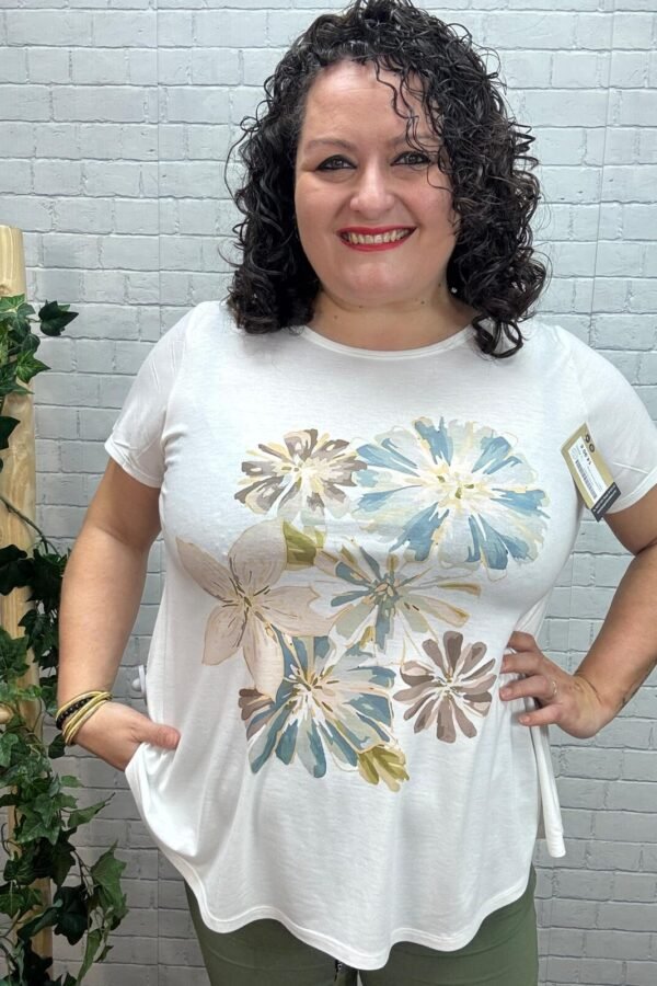 Camiseta Flores T-44/52 con Dibujo