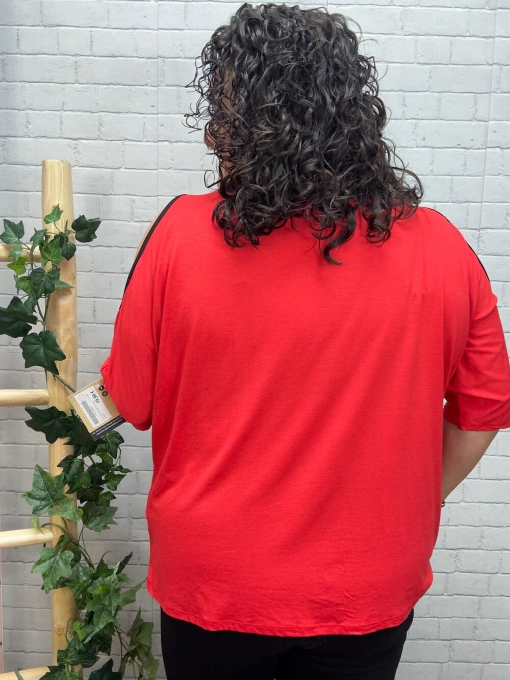 Camiseta Marcela T-44/52 con Hombros Descubiertos