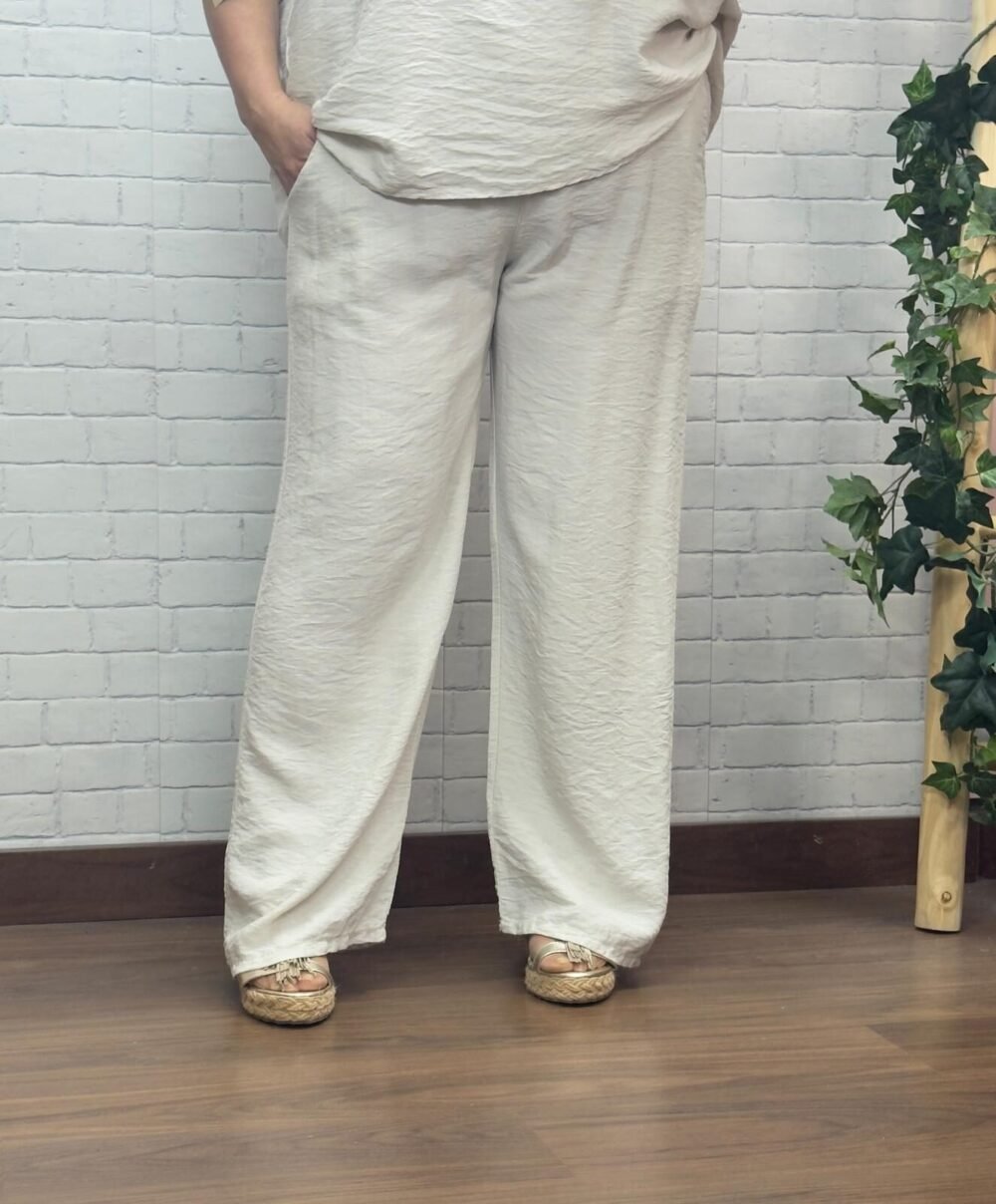 Conjunto Cecilia T-46/52 con Detalle de Encaje - Imagen 10
