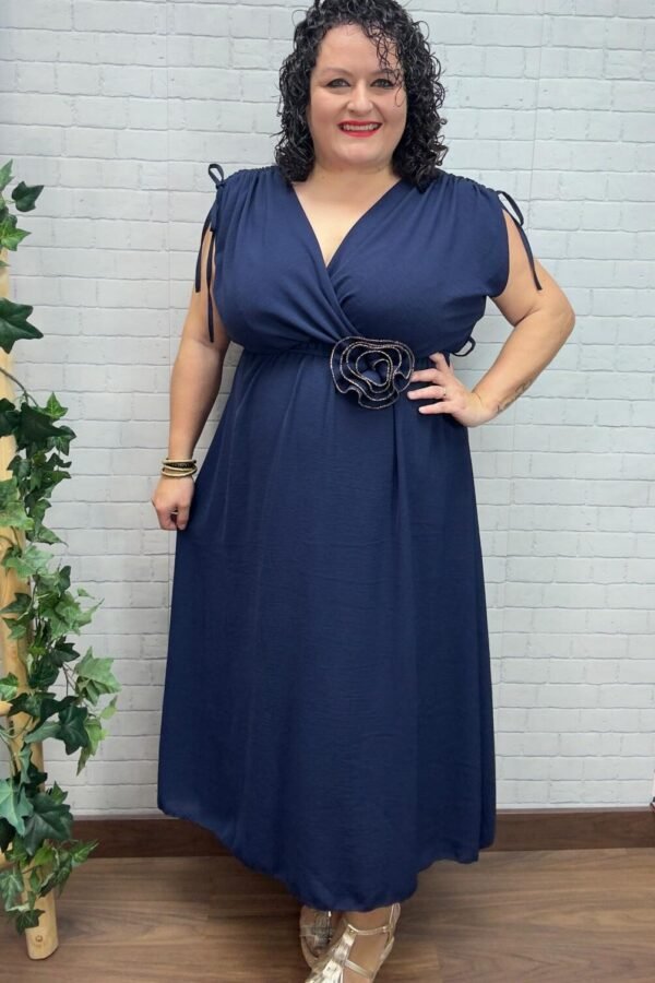 Vestido Jana T-44/54 con flor decorativa