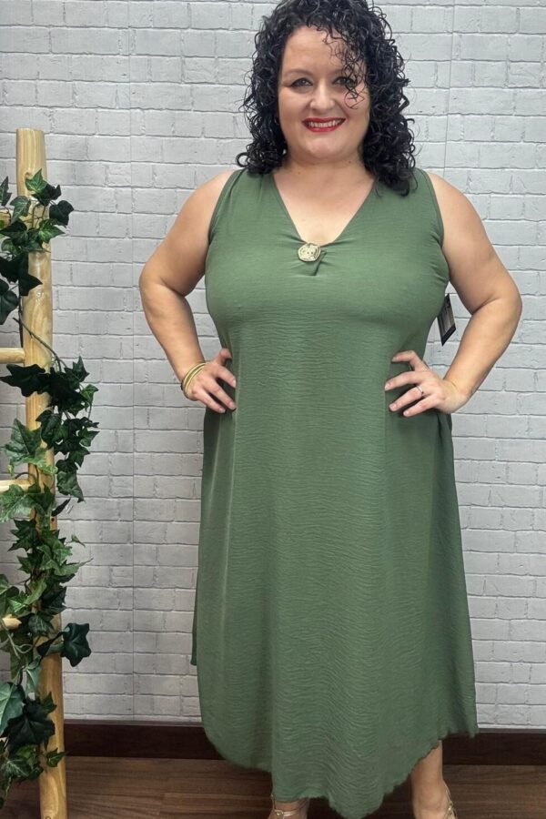 Vestido Odilen T-44/52 con Botón Decorativo