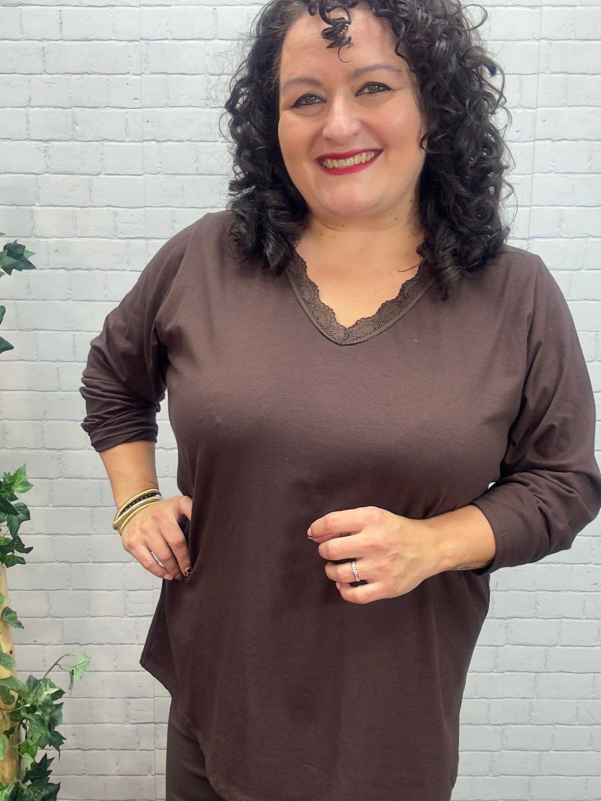 Camiseta Ever T-44/54 con Encaje en el Escote - Imagen 2