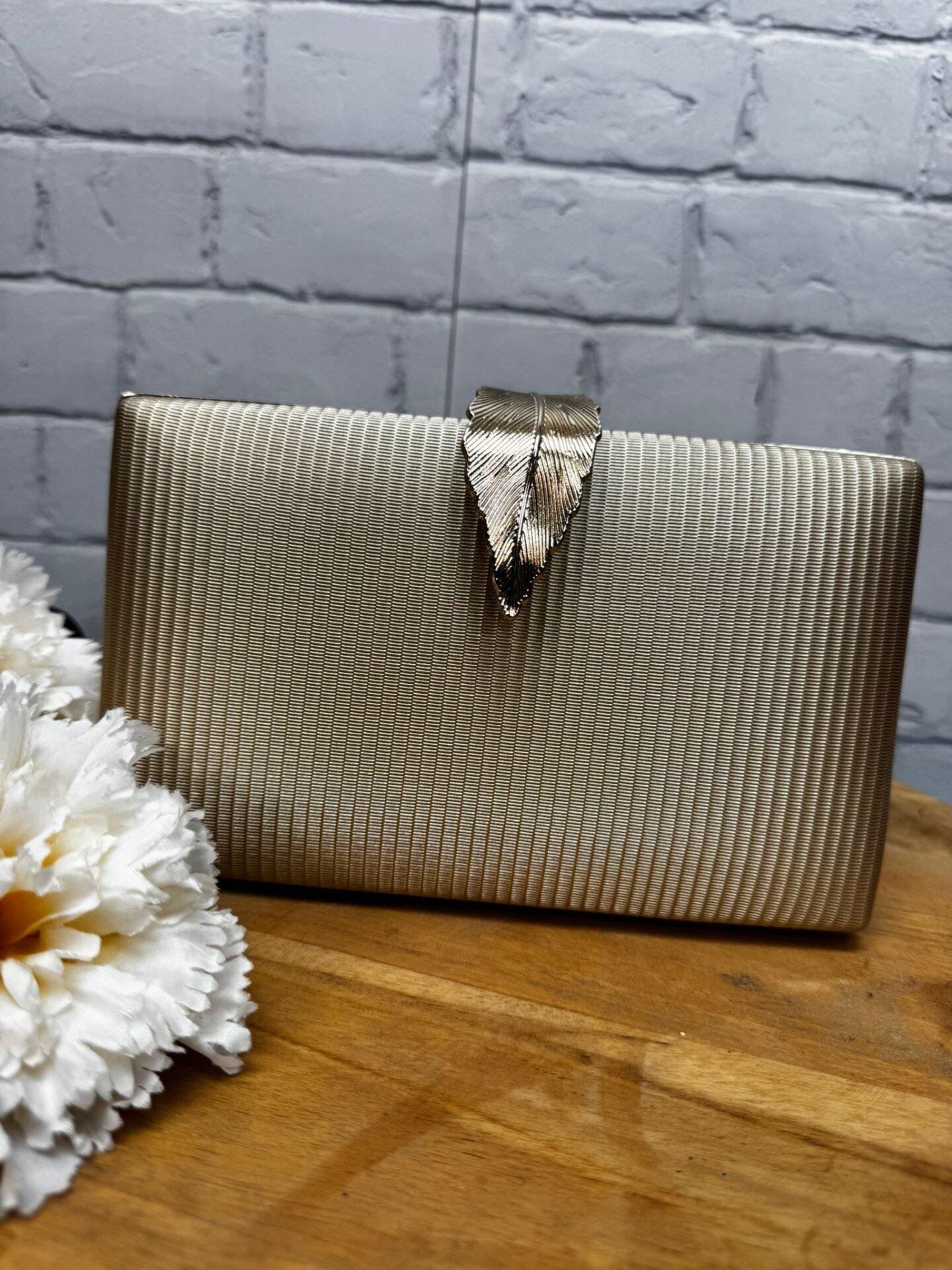 Bolso Fiesta 20261 con cierre hoja - Imagen 2