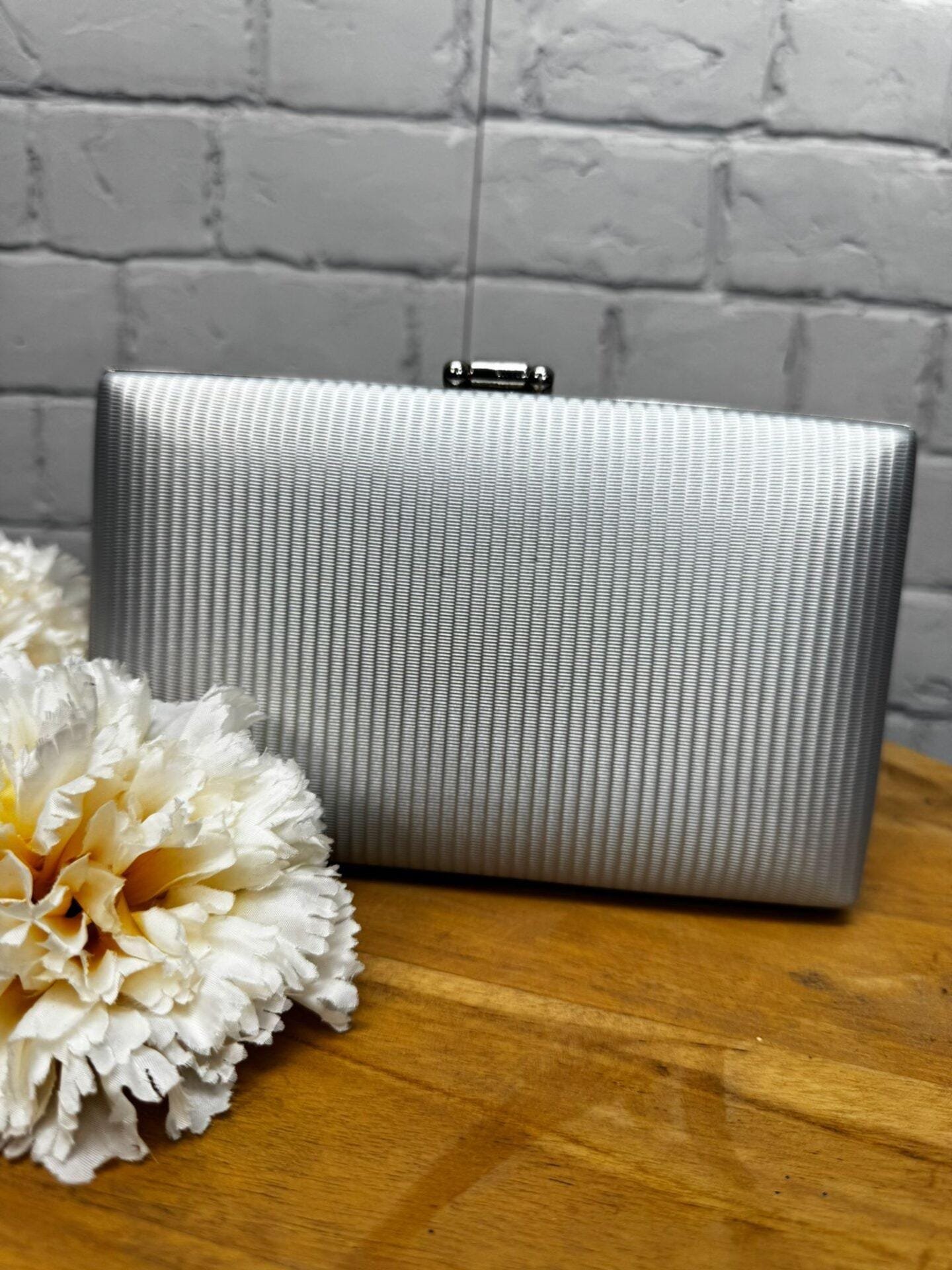 Bolso Fiesta 20261 con cierre hoja - Imagen 5