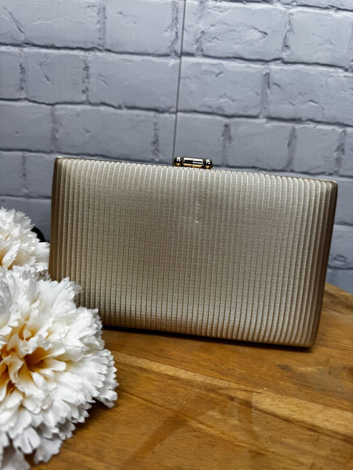 Bolso Fiesta 20261 con cierre hoja - Imagen 3