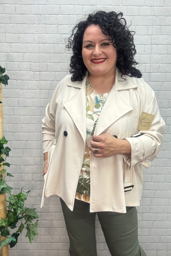 Chaqueta Violeta Beige T-50/54 Con Cinturón