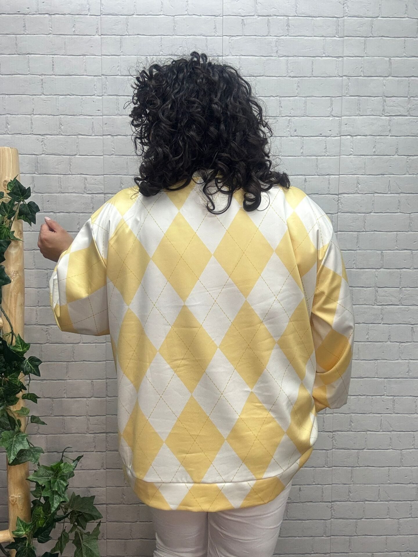 Sudadera Abril Amarillo T-50/56 Con Dibujo - Imagen 3