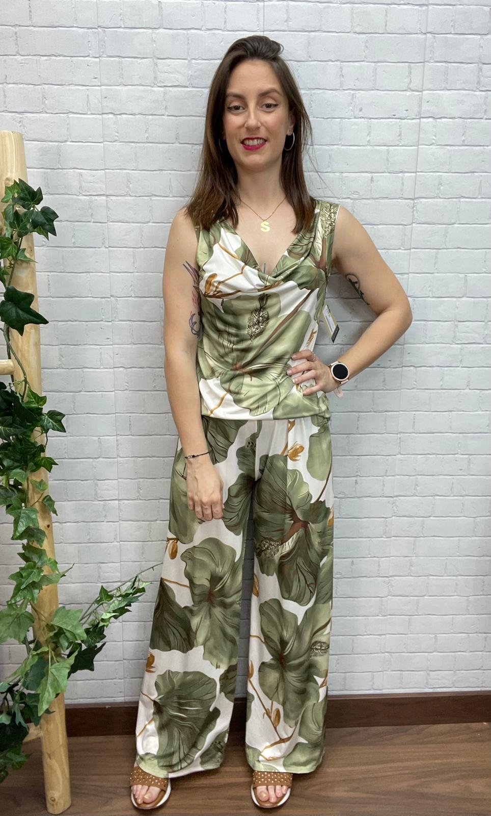 Conjunto Daniela Kaki T-36/44 Tela Fría