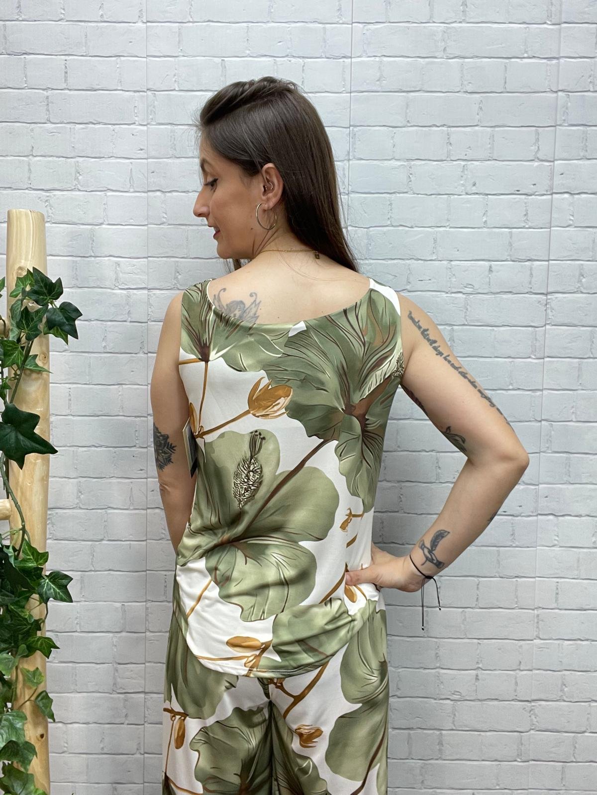Conjunto Daniela Kaki T-36/44 Tela Fría