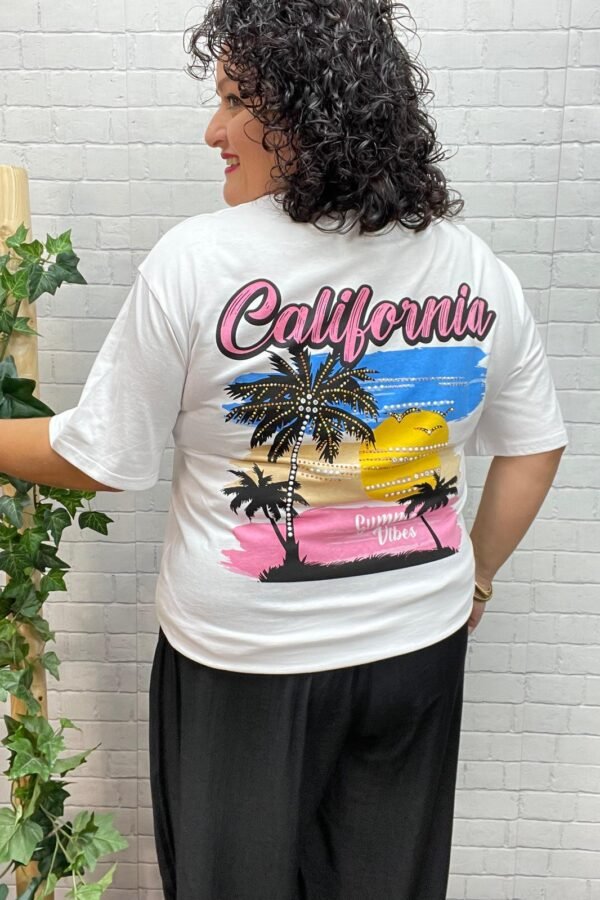 Camiseta California T-44/50 Dibujo En La Espalda