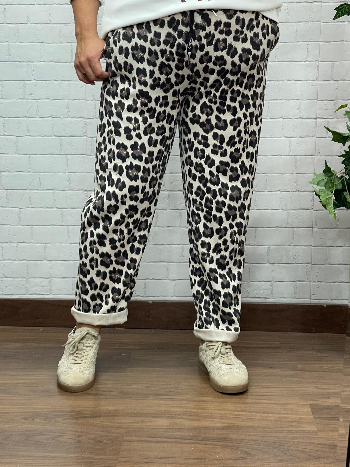 Pantalón Sarabi Beige T-44/54 Animal Print